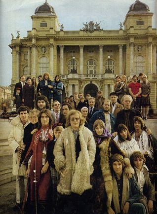 The cast and crew of Dream