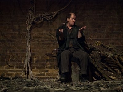 Alan Howard in Old Earth